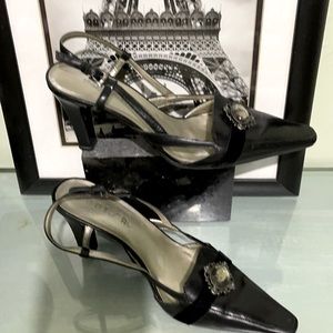 Beautiful formal wear shoes.